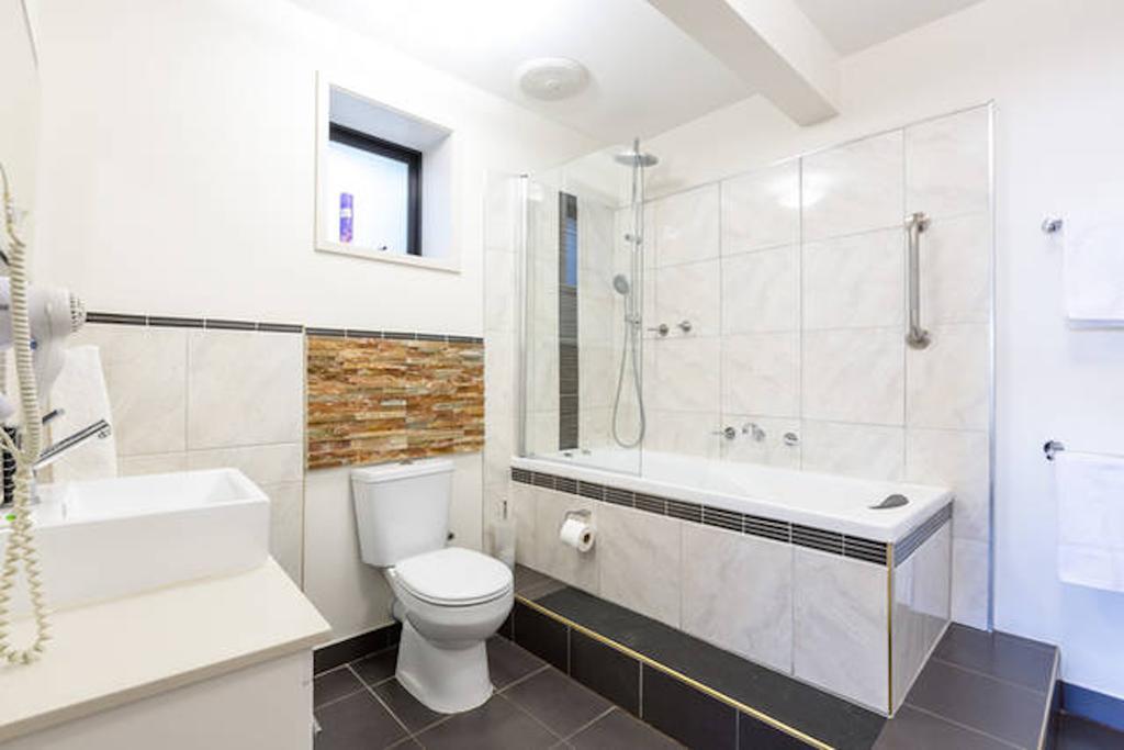 Beachfront Apartment Blackmans Bay Kingston Beach Bagian luar foto